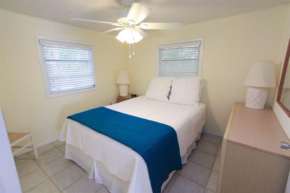 Gulf Breeze Cottages0
