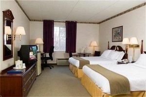 Holiday Inn Express Harrisburg-hershey2
