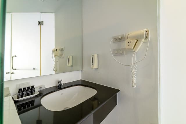 Deluxe Partial Sea View Double or Twin Room
