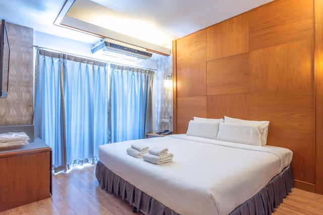Honeymoon Suite