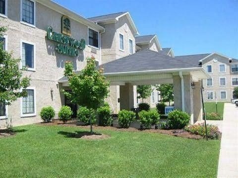 Crestwood Suites - Baton Rouge4