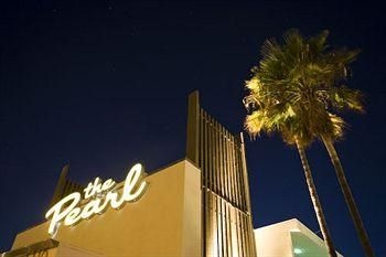 The Pearl Hotel4