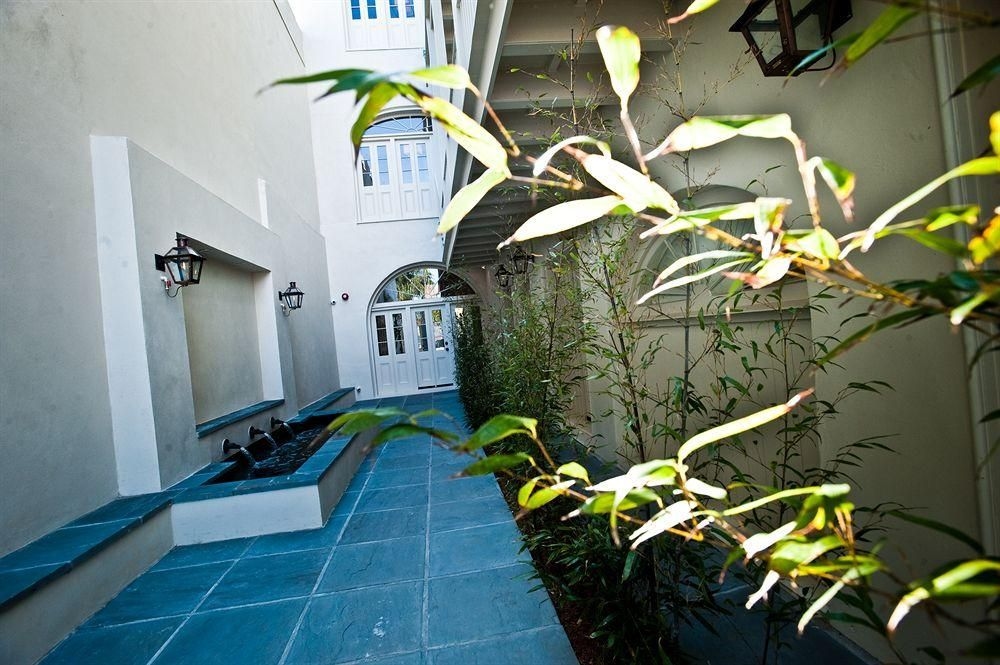 Melrose Mansion3