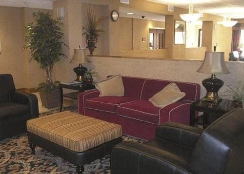 SLEEP INN AND SUITES HATTIESBUR3