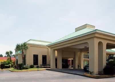 Econo Lodge Inn & Suites