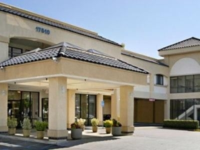 Days Inn And Suites Artesia4