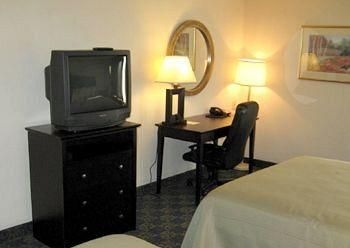 Best Western Plus Executive Inn2