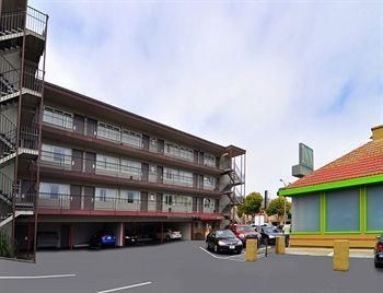 Presidio Inn0