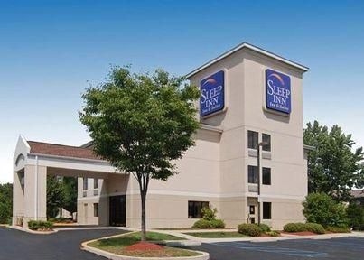 Sleep Inn And Suites Bensalem3
