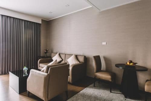 One-Bedroom Premier