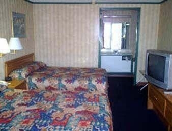 Knights Inn Downtown Columbus3