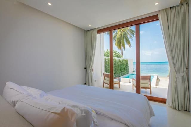 Beachfront Pool Villa