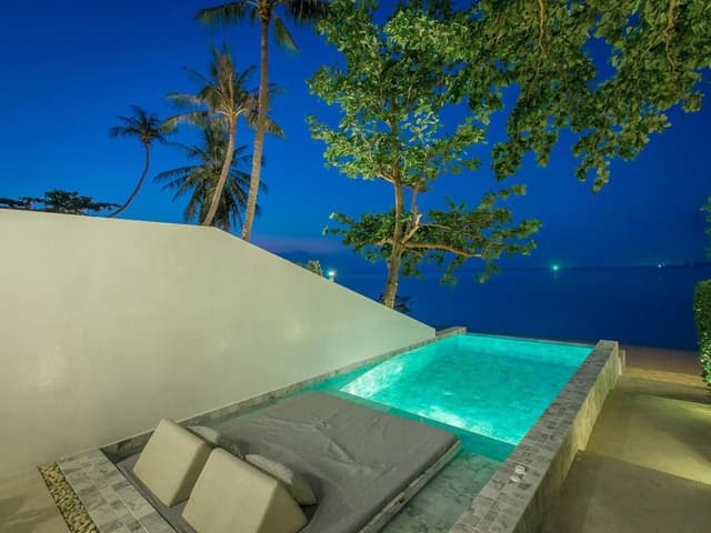 Beachfront Pool Villa