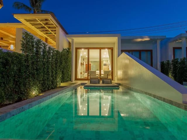 Beachfront Pool Villa