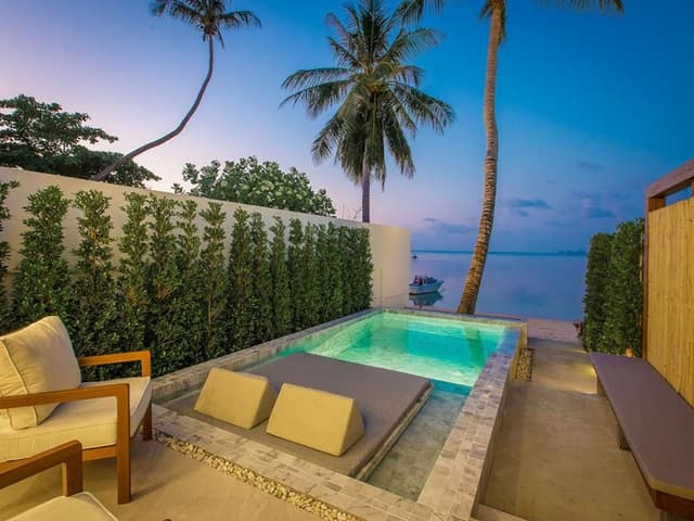Beachfront Pool Villa