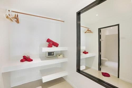 Superior Connecting Villa