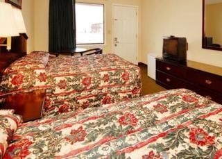 Econo Lodge1