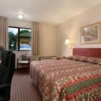 Howard Johnson Portland Airport3