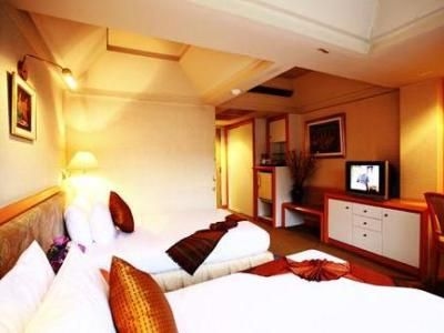 Sawasdee Lang Suan Inn1