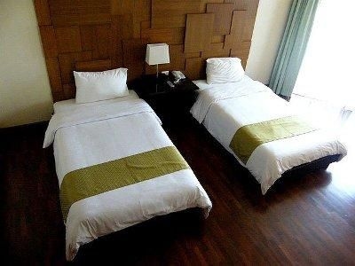 ซีบรีซ จอมเทียน รีสอร์ต (Sea Breeze Jomtien Resort)3