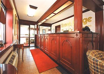 Econo Lodge2