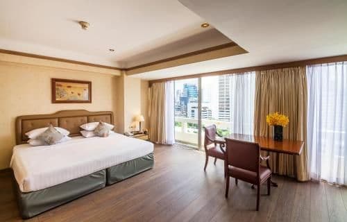 Deluxe Suite with Balcony