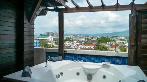 Montra Sky Roof Masterpiece (Free Airport Transfer)