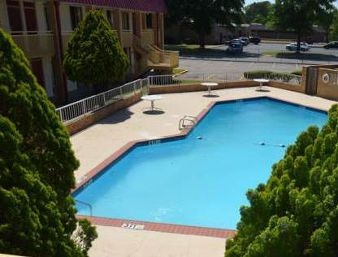 Knights Inn Memphis4