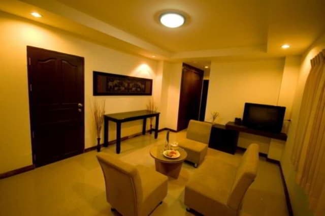 SUITE WITH BALCONY