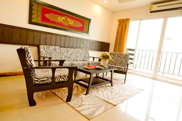 SUITE WITH BALCONY