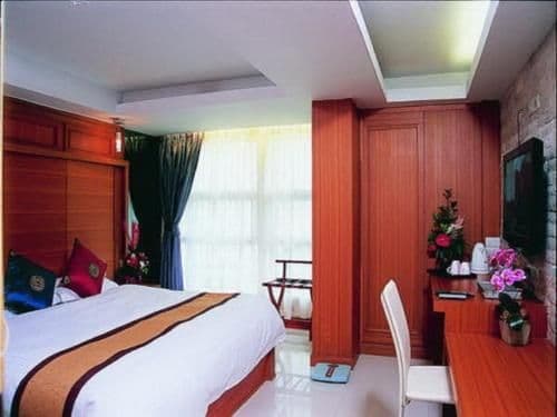 Deluxe Double or Twin Room