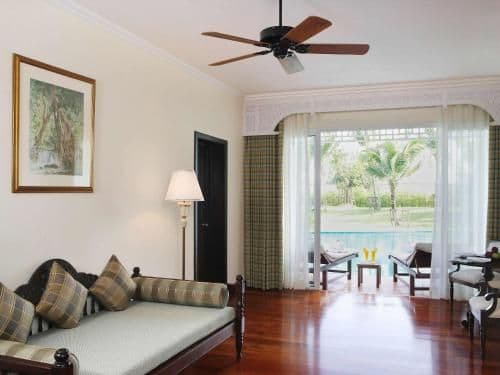 Pool Suite with King Bed and Club Access