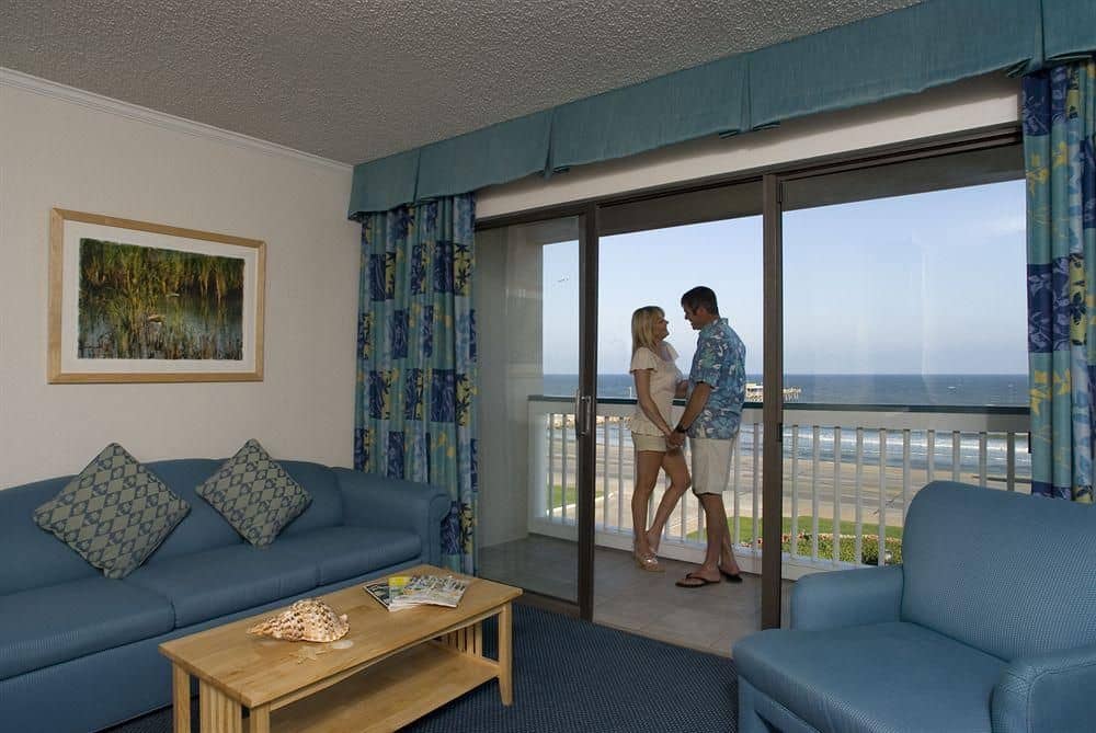 Casa Del Mar Beachfront Suites Casa Del Mar Beachfront Suites
