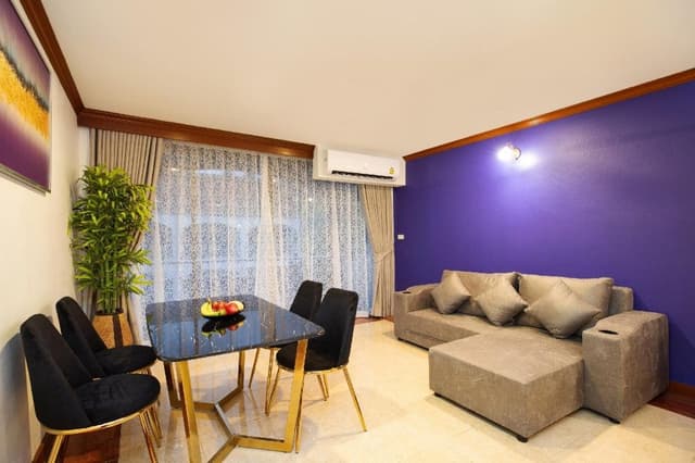 Executive Family Room