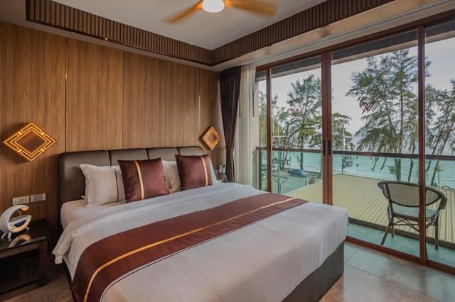 Premier Seaview