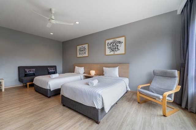 Deluxe Twin Room
