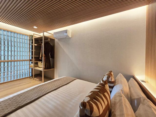 Family Beachfront Pool Villa