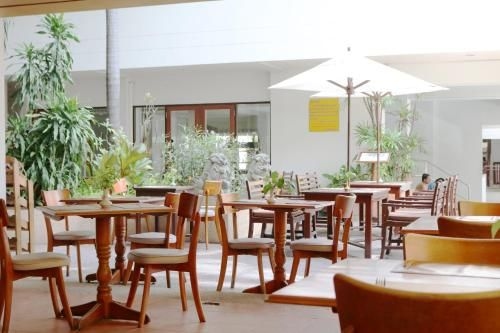 ซันไชน์ โฮเทล แอนด์ เรสซิเดนซ์ (Sunshine Hotel & Residences)3