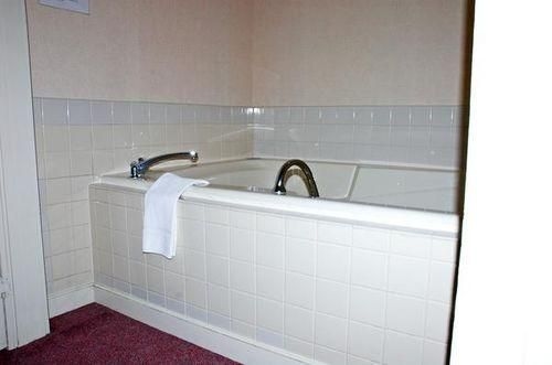 Best Western Ludlow Colonial Motel2