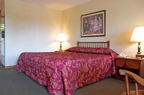 Best Western Ludlow Colonial Motel0