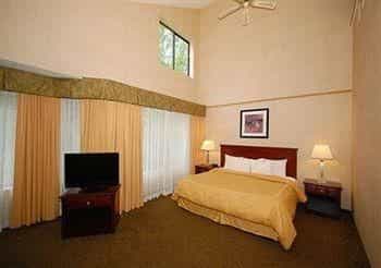 Comfort Suites