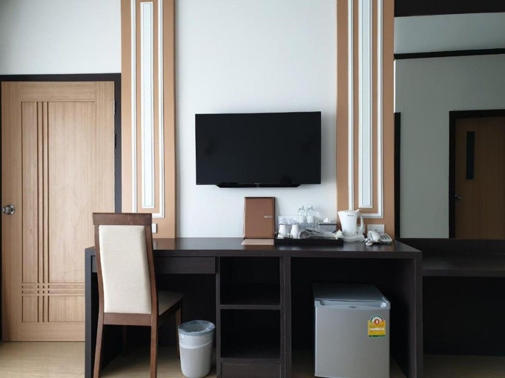 สวัน เลก (Swan Lake Hotel Sattahip)1