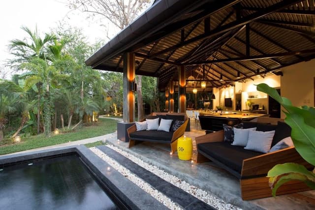 4 Bedroom Villa