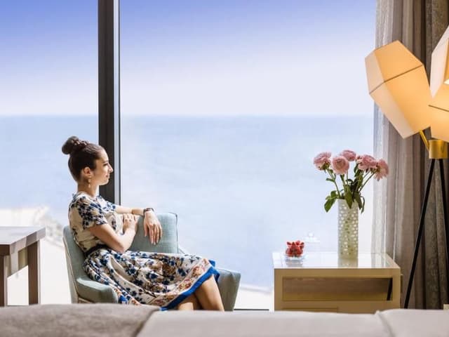 DOUBLE SINGLE USE SEA VIEW