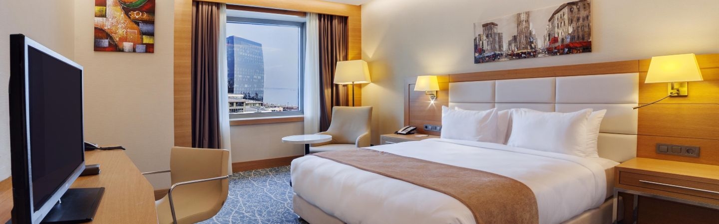 Holiday Inn Baku2