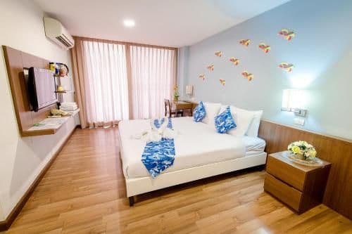 Deluxe Double or Twin Room