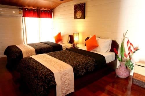 Standard Twin Room