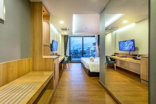 Deluxe Pool View