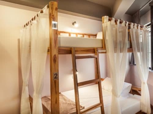 Private Female Room with 5 Beds & Shared External Bathroom