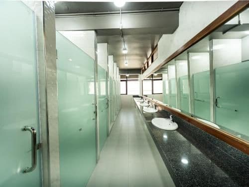 Private Female Room with 5 Beds & Shared External Bathroom
